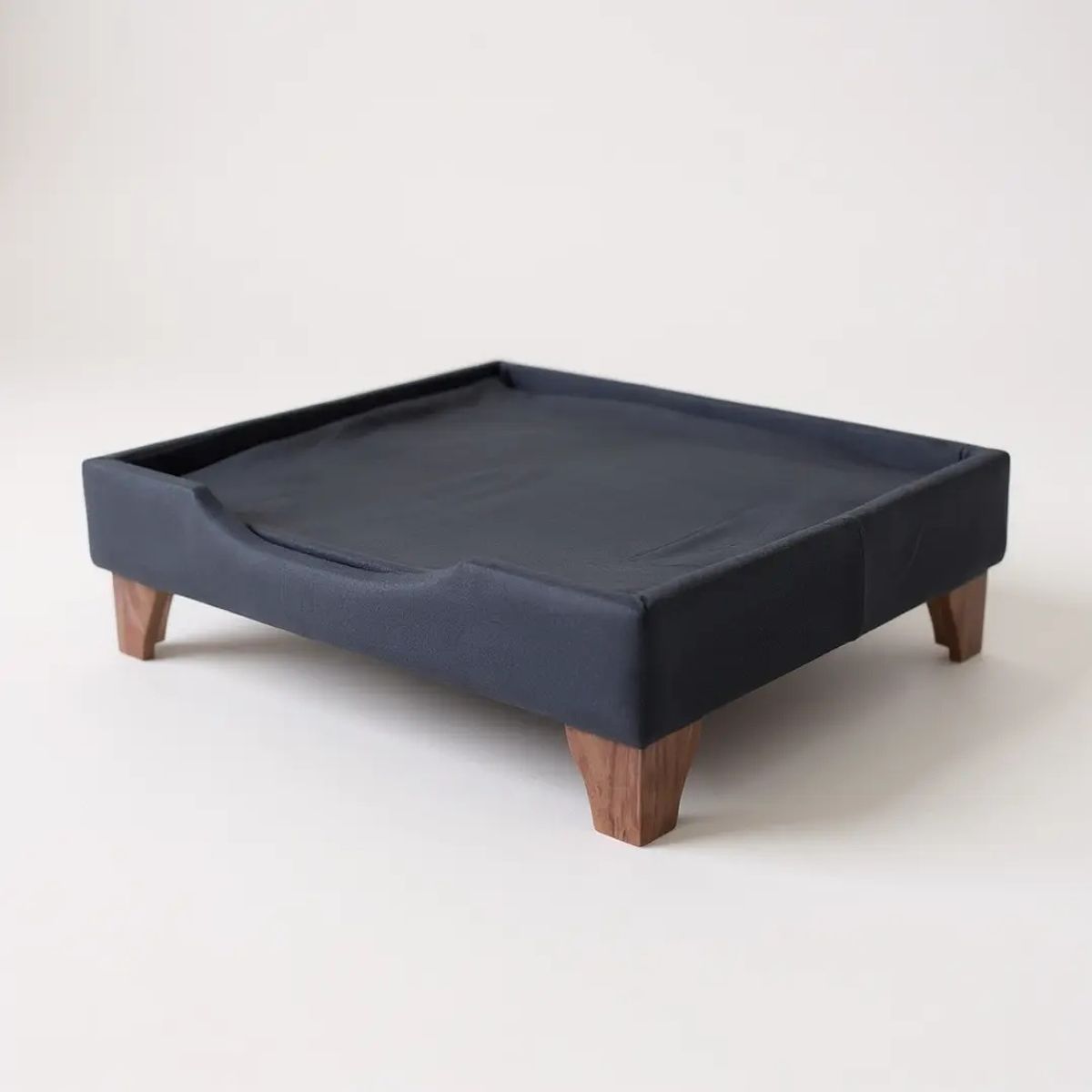 BLOCCARE - Cama de Mascotas - Talla M EXTRA (50x75 cm) / Patas De Madera 11 cm (Negro)