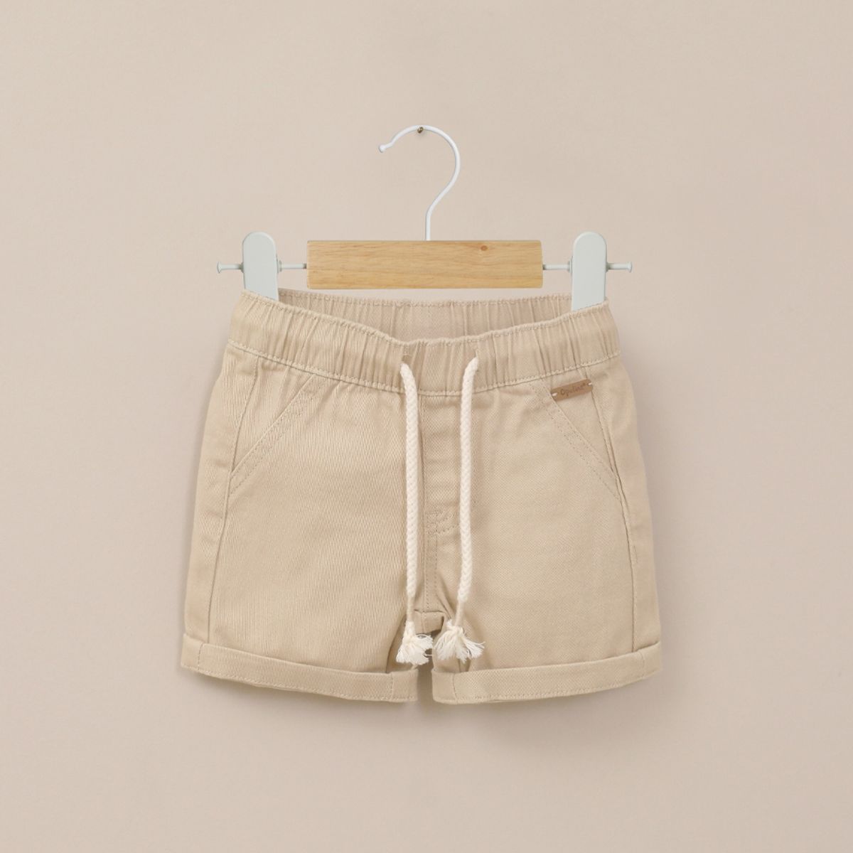 OPALINE - Short de gabardina beige de niño