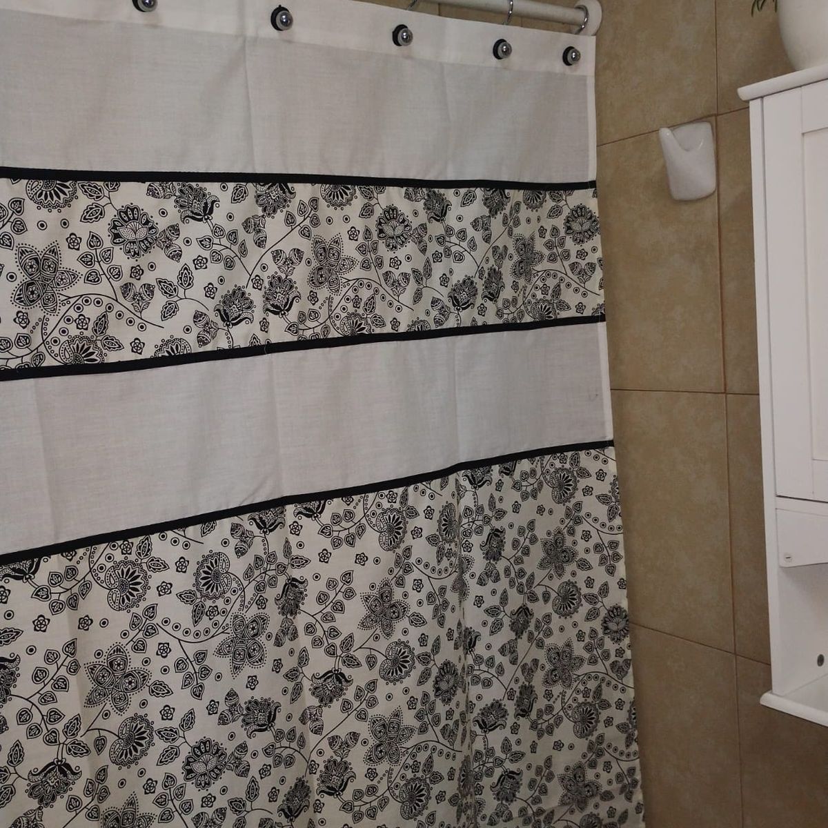 GENTILE - Cortina de Baño Medida Especial color Crudo mandalas 200x200 Cms