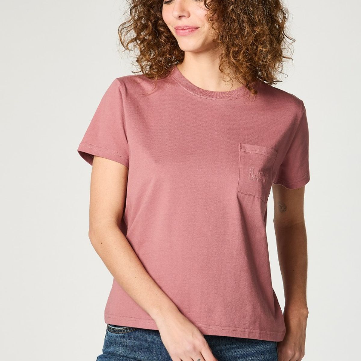 LEE - Polera Mujer One Pocket Embroidery Pink