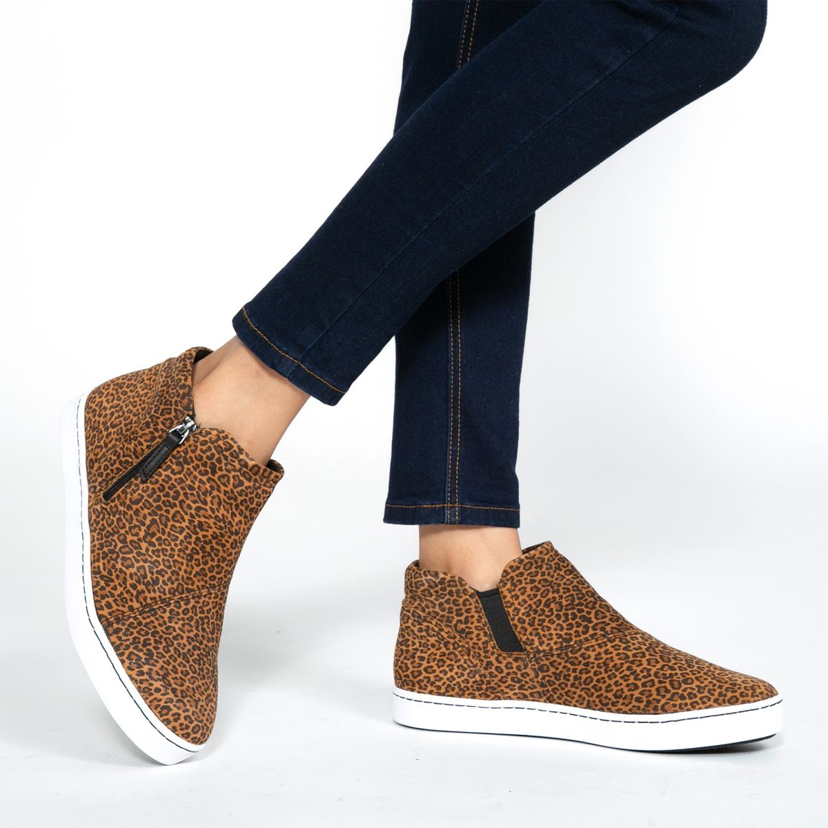 CLARKS - Zapatilla Urbana Mujer Animal Print