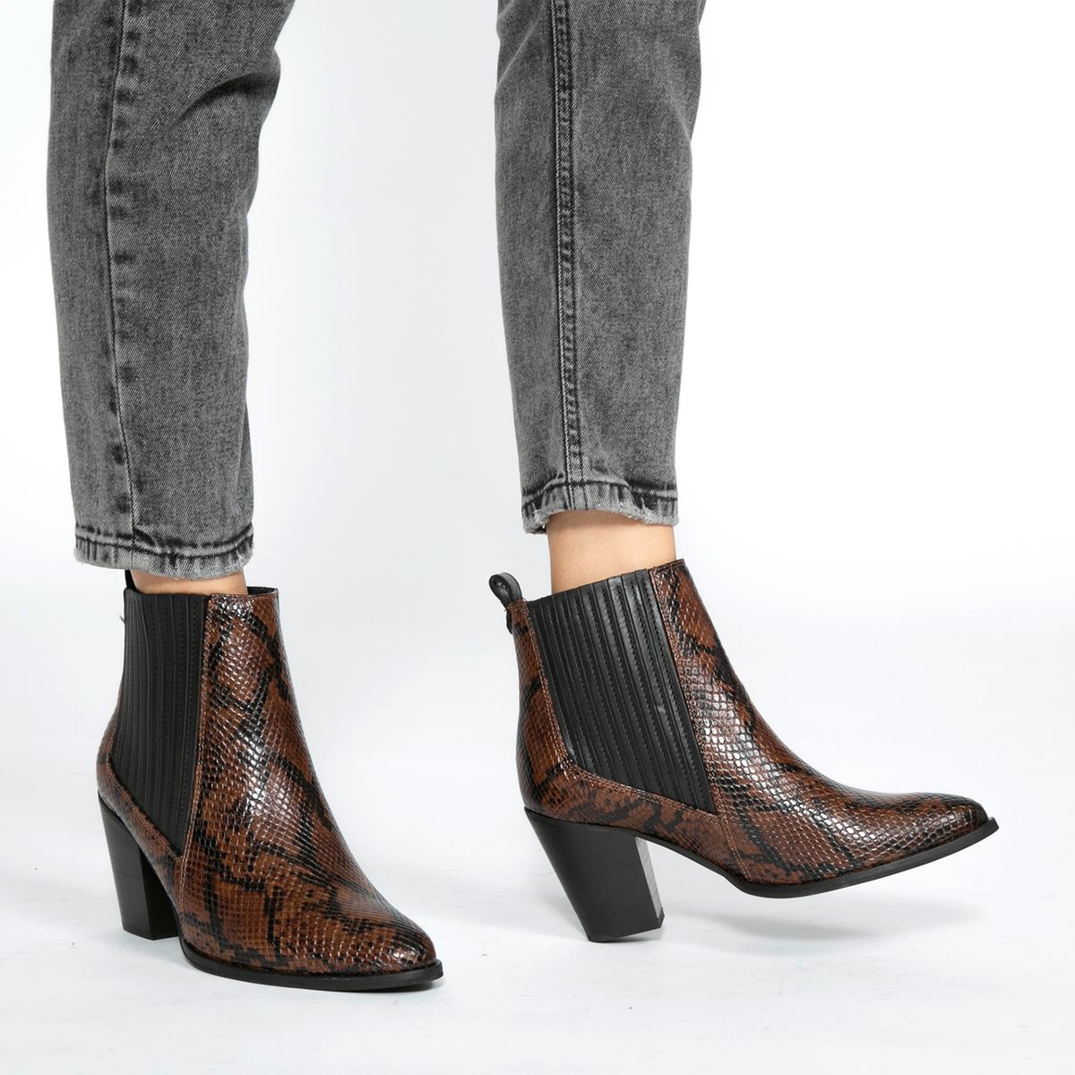 CLARKS - Botín Mujer Cuero Café