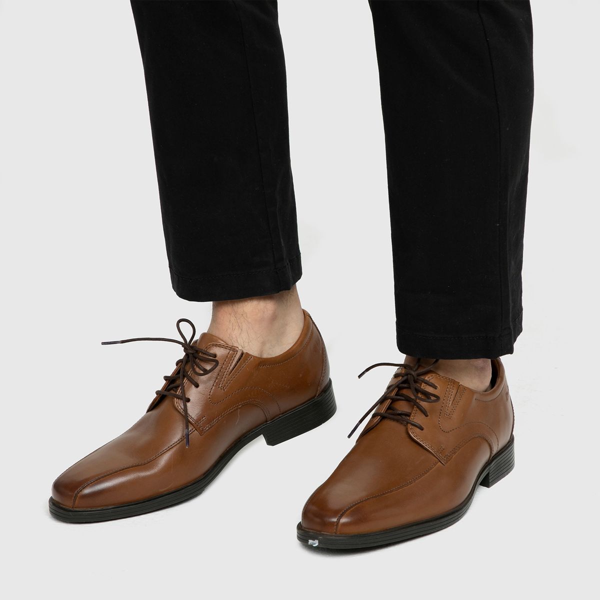 CLARKS - Zapato Formal Hombre Cuero Café Clarks