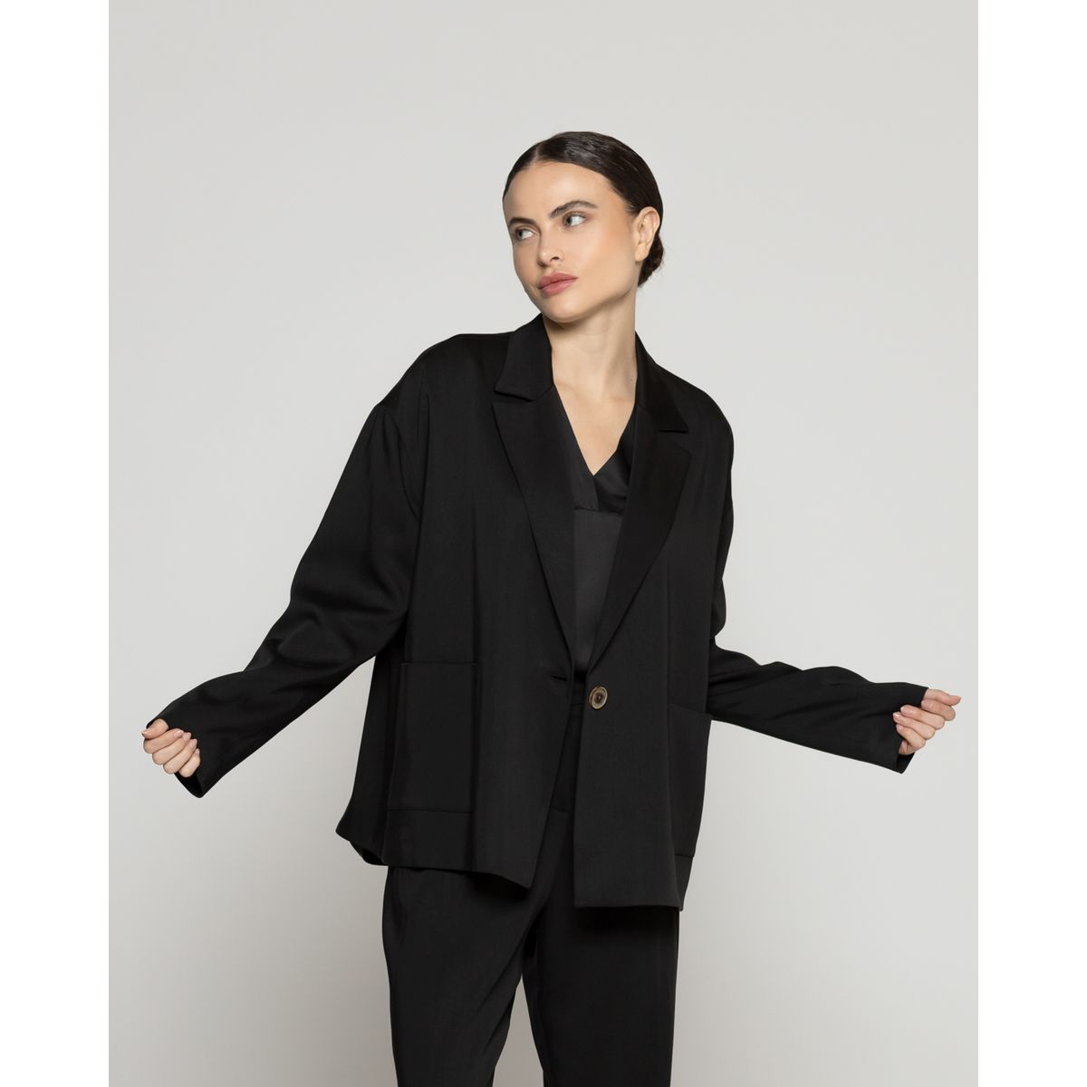 LINEATRE - Chaqueta Mujer Tipo Blazer Clarissa Semiformal Negra Lineatre