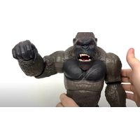 Godzilla Vs Kong Juguete Kong Monsterverse Sonido Luz 33 Cm