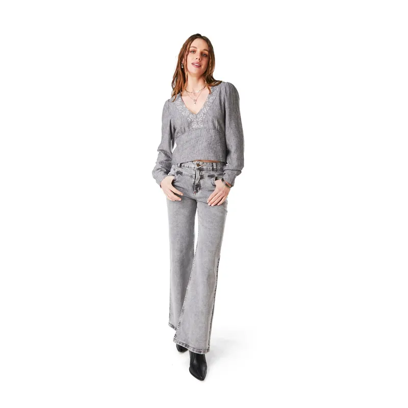 EFESIS - BLUSA KENIA REGULAR BORDADO ESCOTE GRIS EFESIS