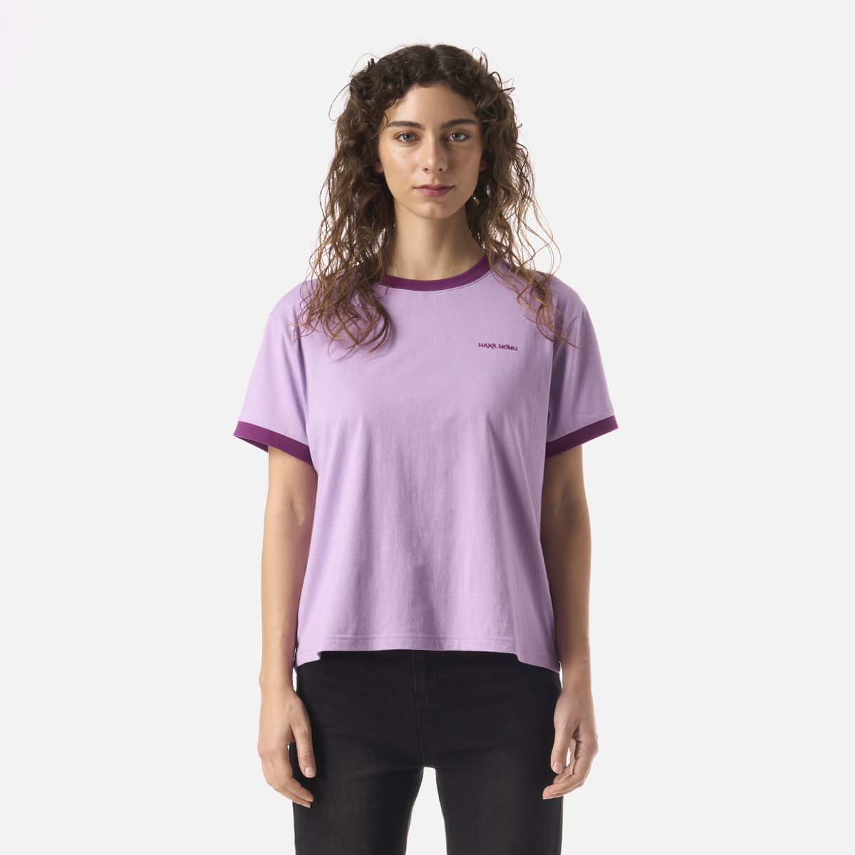 HAKA HONU - Polera Mujer Cosas Extranas Lavanda Haka Honu