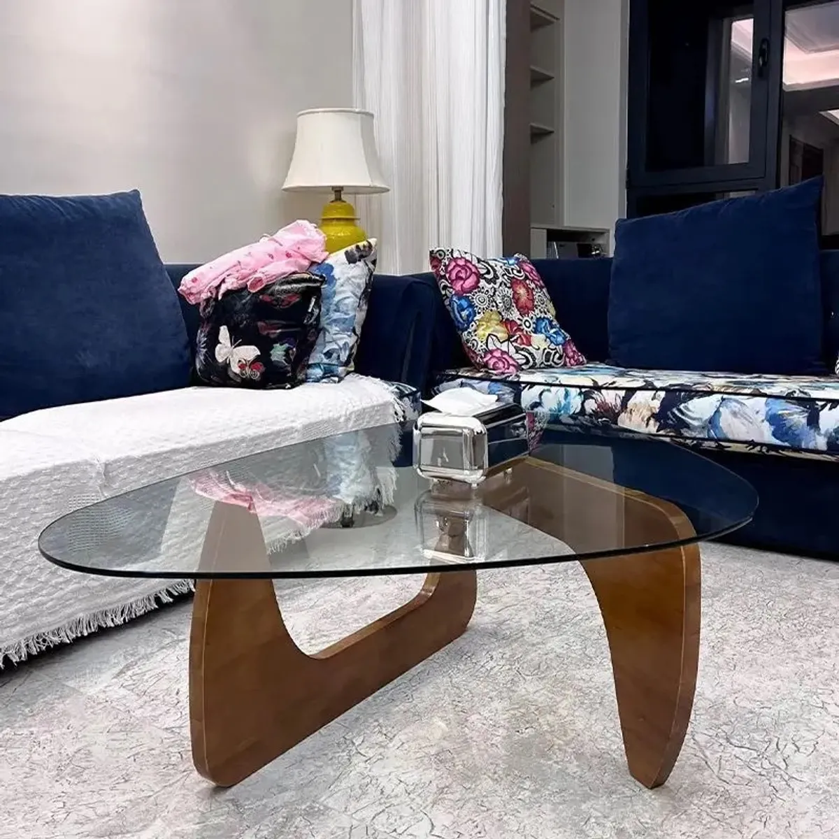 GENERICO - Mesa de Centro en Vidrio con Diseño Exclusivo