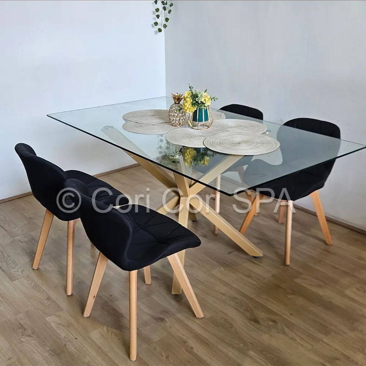 CORI CORI - Juego de Comedor Madrid 140x80cm + 4 Sillas Mariposa Velvet