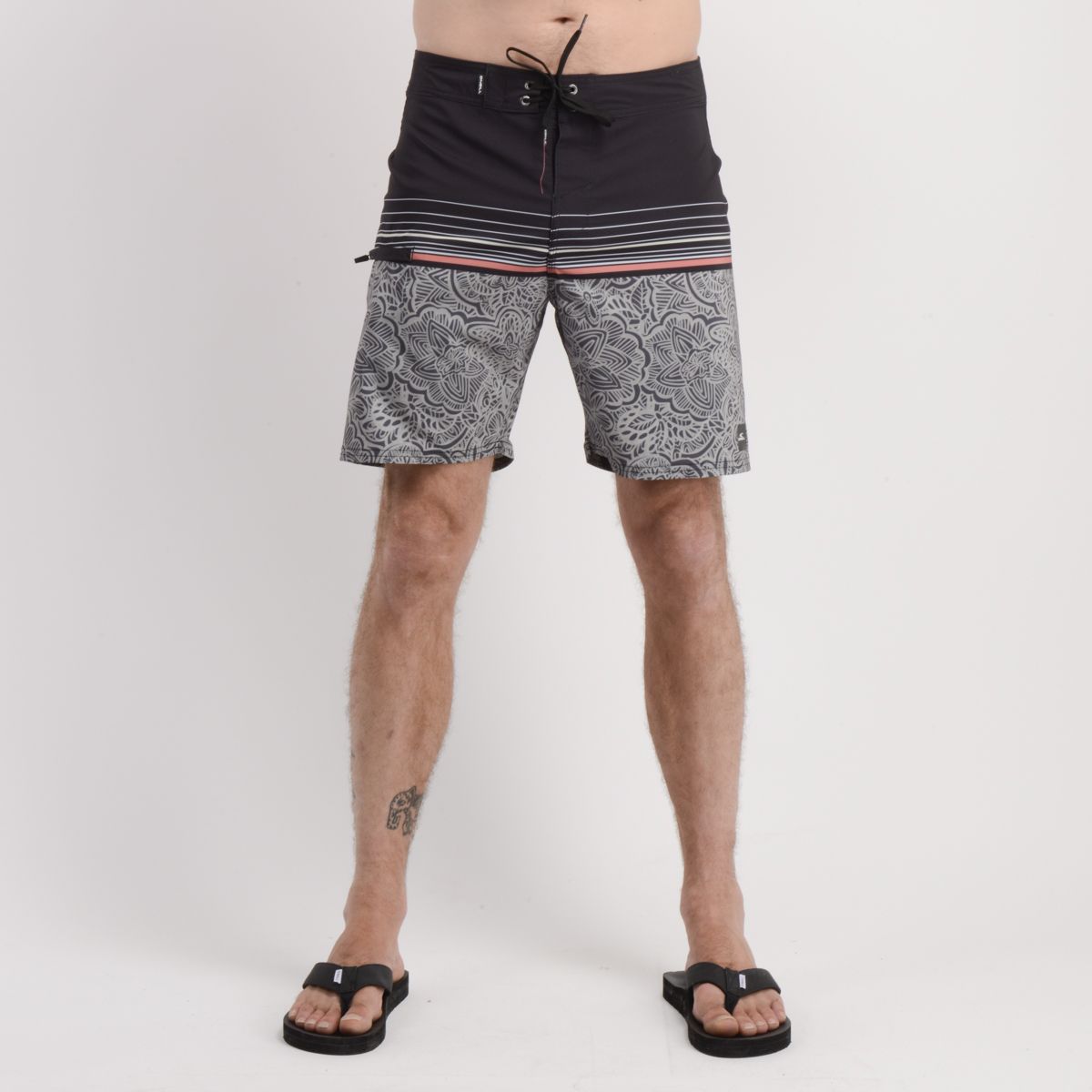 O'NEILL - BOARDSHORT ENDLESS 16" NEGRO