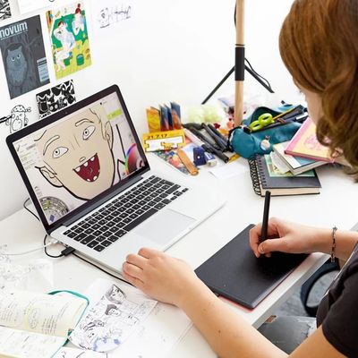 Imagen 2 del producto Tableta Digitalizadora One By CTL472K1A Small Roja