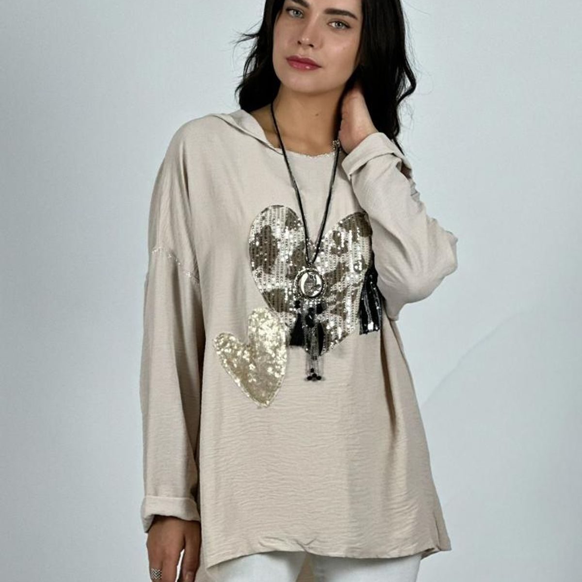 ENIGMATICA BOUTIQUE - Polera Crepé Triple Corazon Lentejuelas