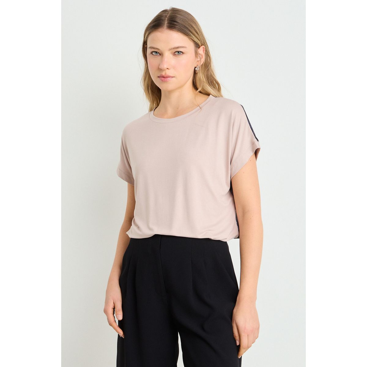 ASH - Polera Manga Corta Mujer Café Ash