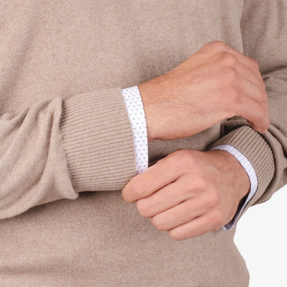 MOSS - Sweater cuello V Clásico