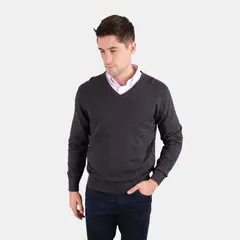 MOSS - Sweater cuello V Clásico