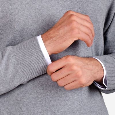 Imagen 2 del producto Sweater cuello V Clásico