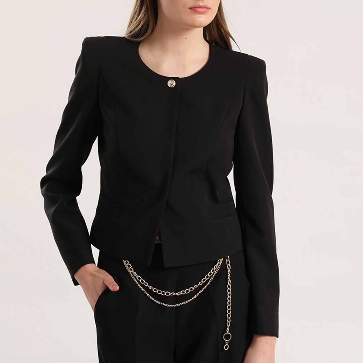 LIOLA - Chaqueta corta Liola mujer negro