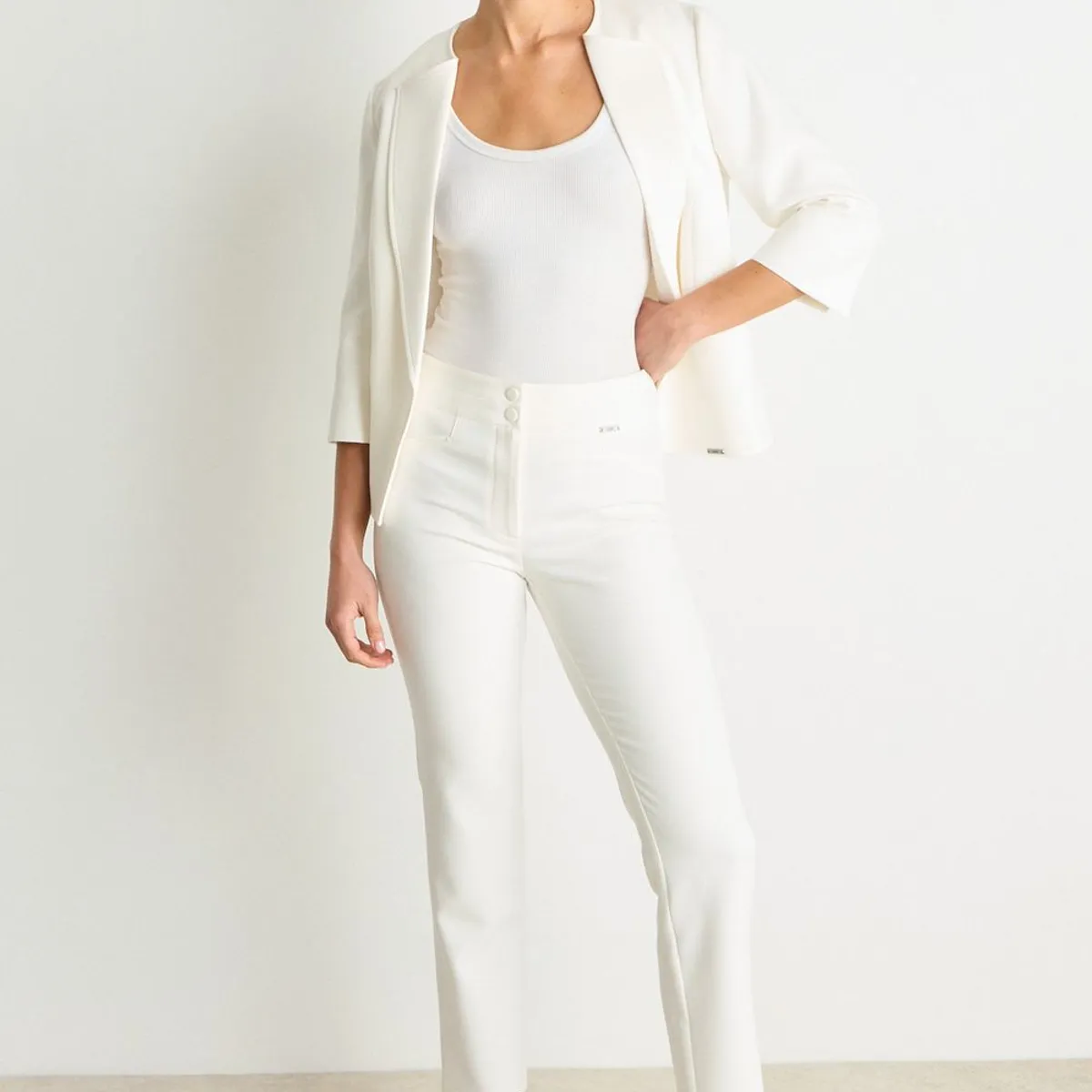 ASH - Pantalon Mujer Crudo Ash