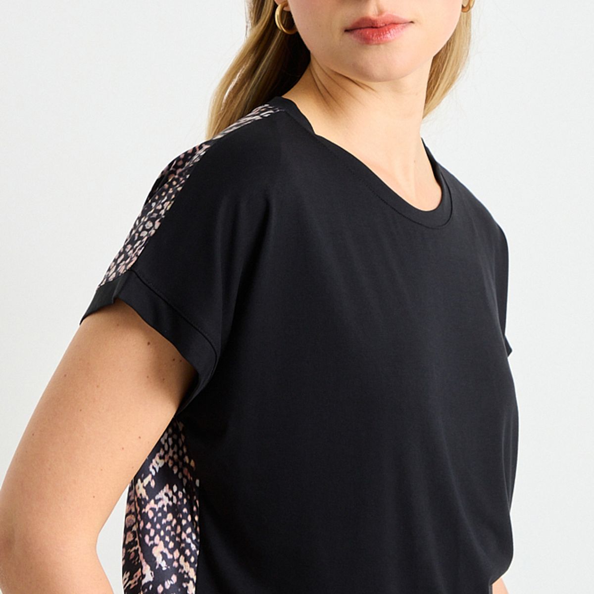 ASH - Polera Manga Corta Mujer Negro Ash