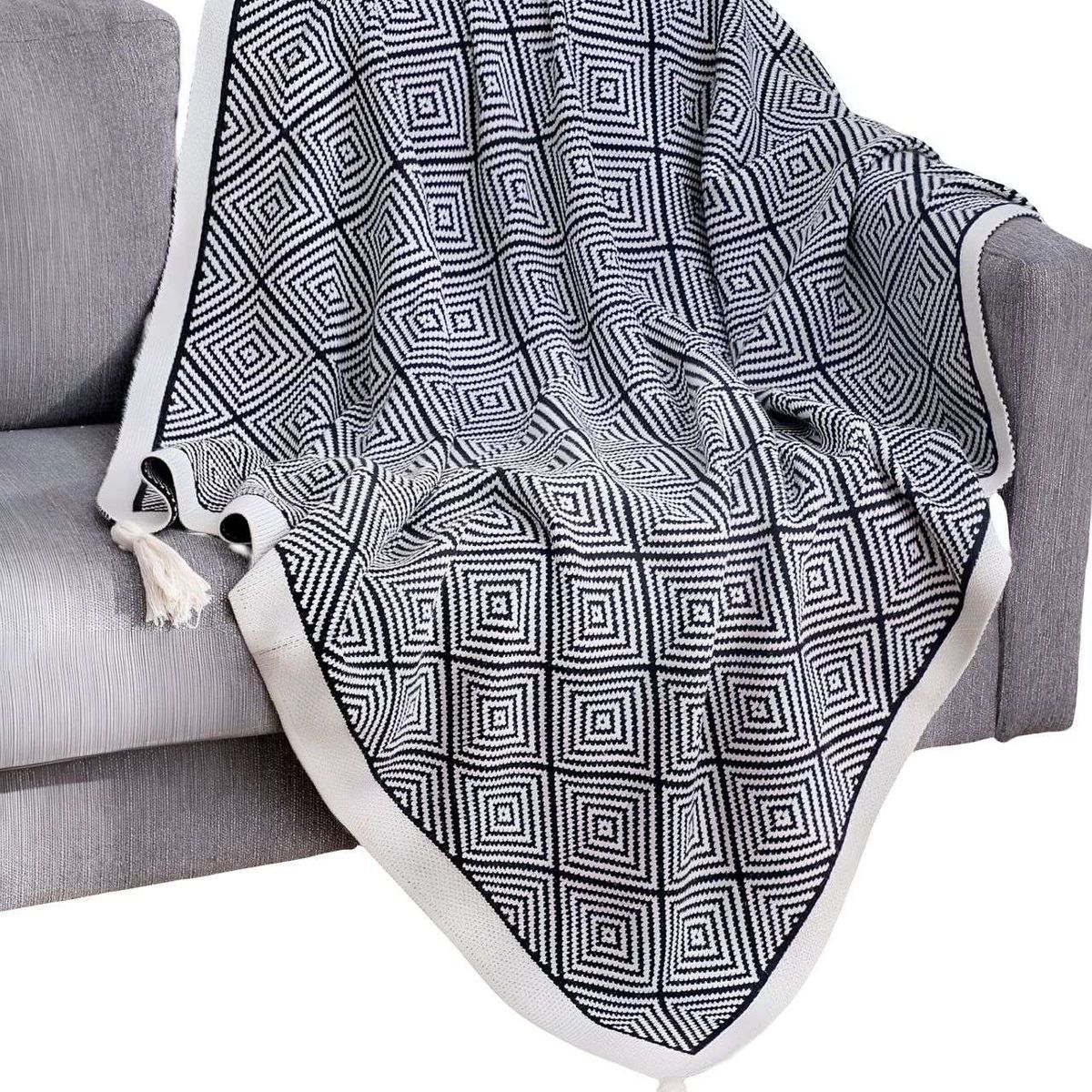 GENERICO - Manta Decorativa para sofas camas con pompon 130x150 cm Negro