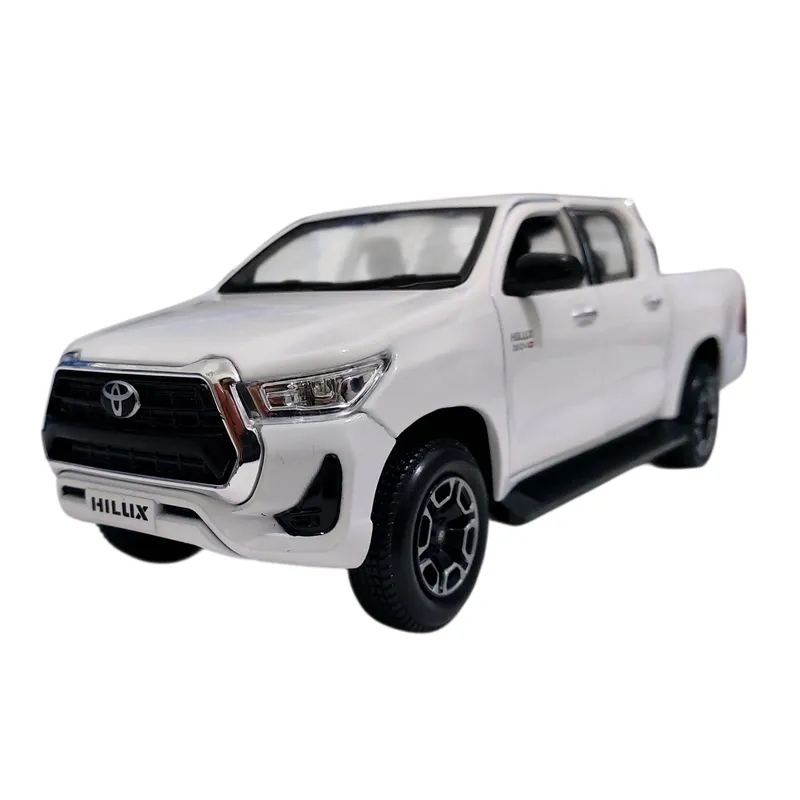 MAISTO - Toyota Hilux Pick-up Blanca escala 1.27