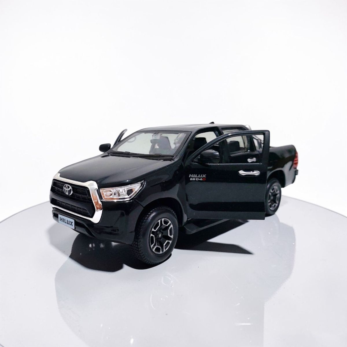 MAISTO - Toyota Hilux 4x4 127 Maisto - Camioneta Colección a Escala Diecast