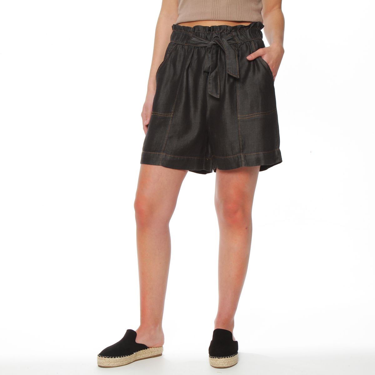 WADOS - BERMUDA LYOCELL TIRO ALTO PRETINA ELASTICADA CON LAZO Y BOLSILLO