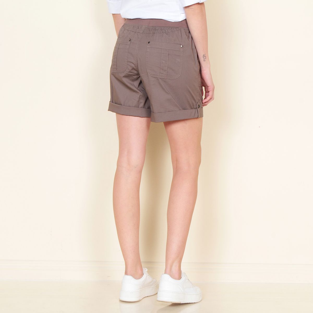 WADOS - SHORT SOLIDO CON CINTURA ELASTICADA Y LAZO ROLL UP