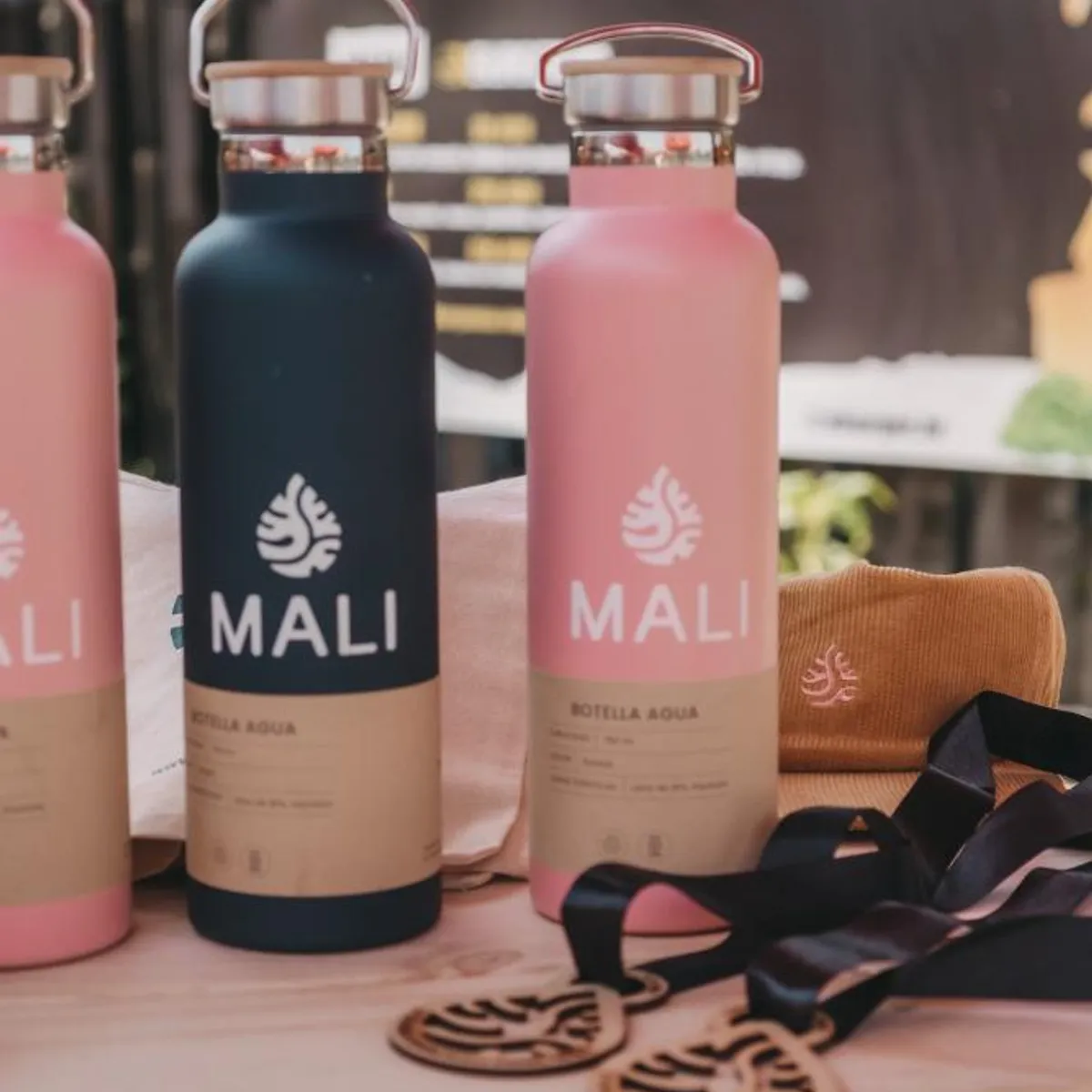 MALI - Botella Insulada Black Sand 750ml