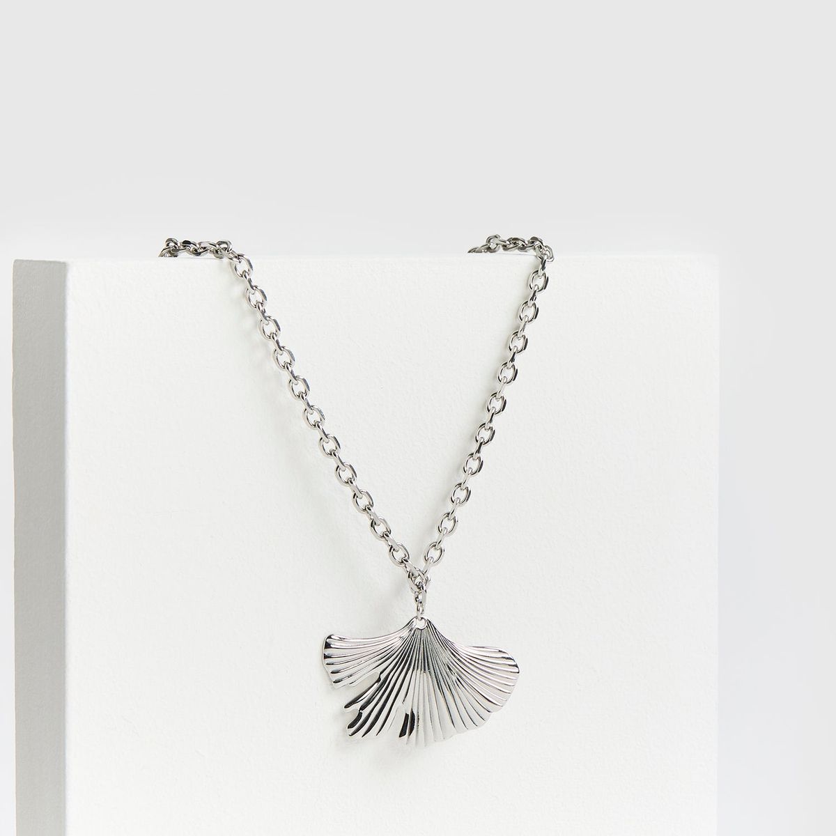LOUNGE - Collar Mujer Charm Pétalo