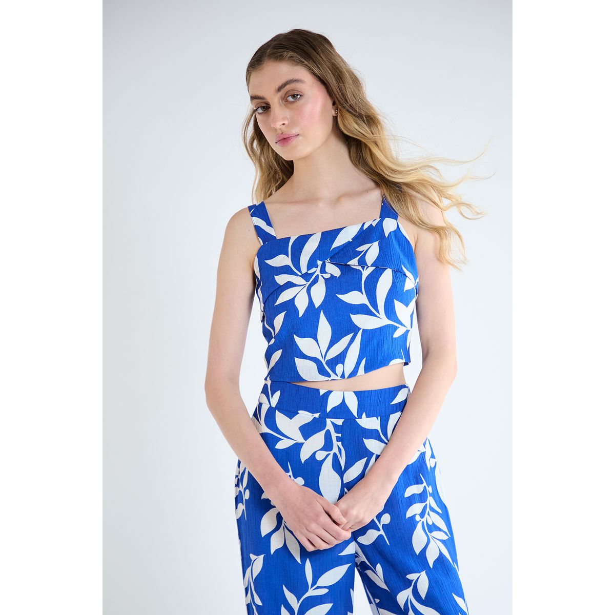 IO - Blusa Sin Mangas Azul Marino Mujer Io