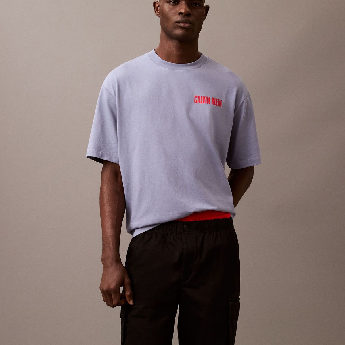 CALVIN KLEIN - Polera Vert Logo Graphic Lila Calvin Klein