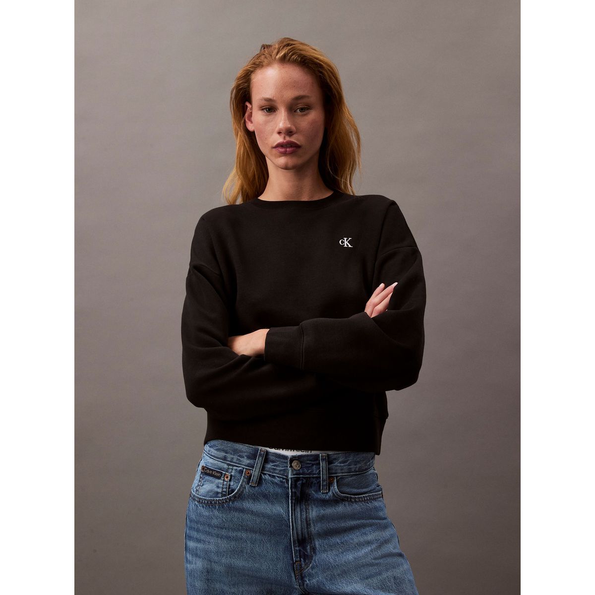 CALVIN KLEIN - Polerón Archive Logo Negro Calvin Klein