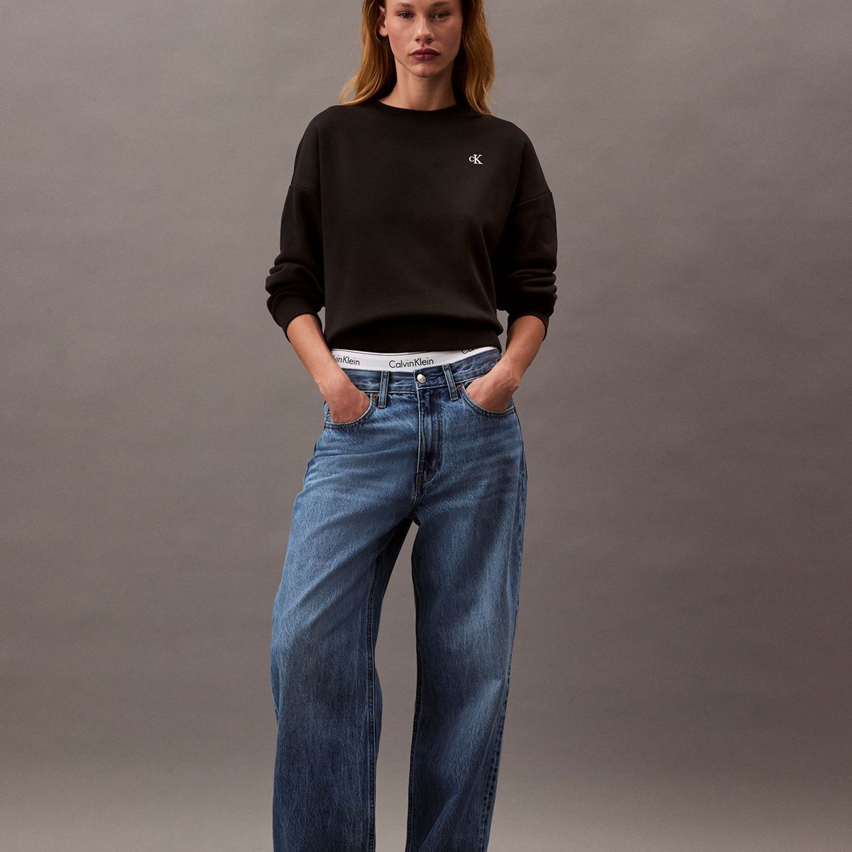 CALVIN KLEIN - Polerón Archive Logo Negro Calvin Klein