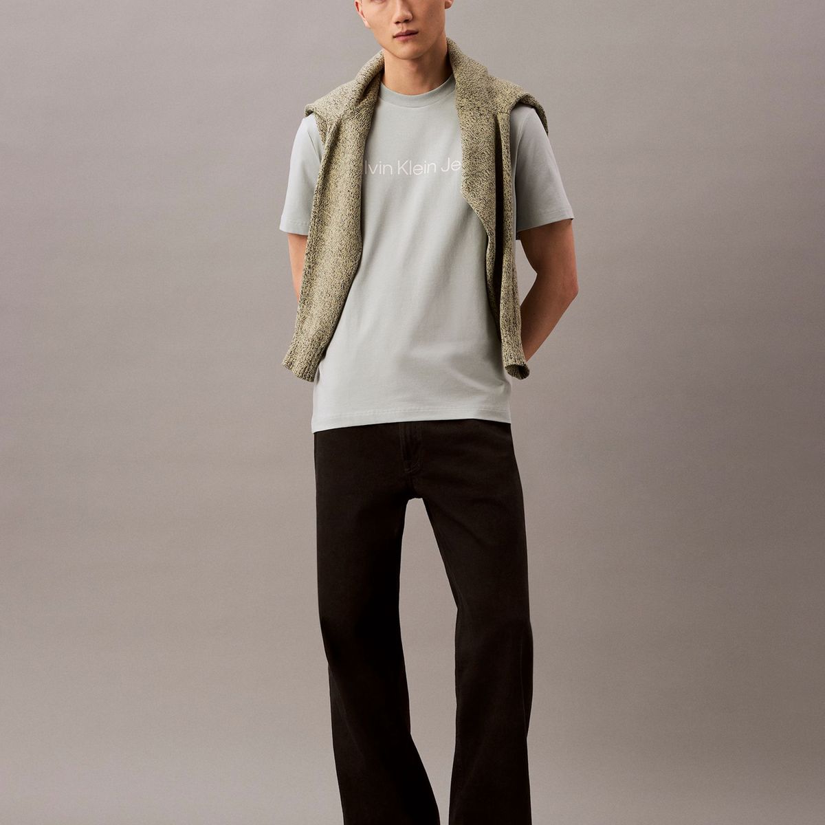 CALVIN KLEIN - Polera Regular con Logotipo Gris Calvin Klein