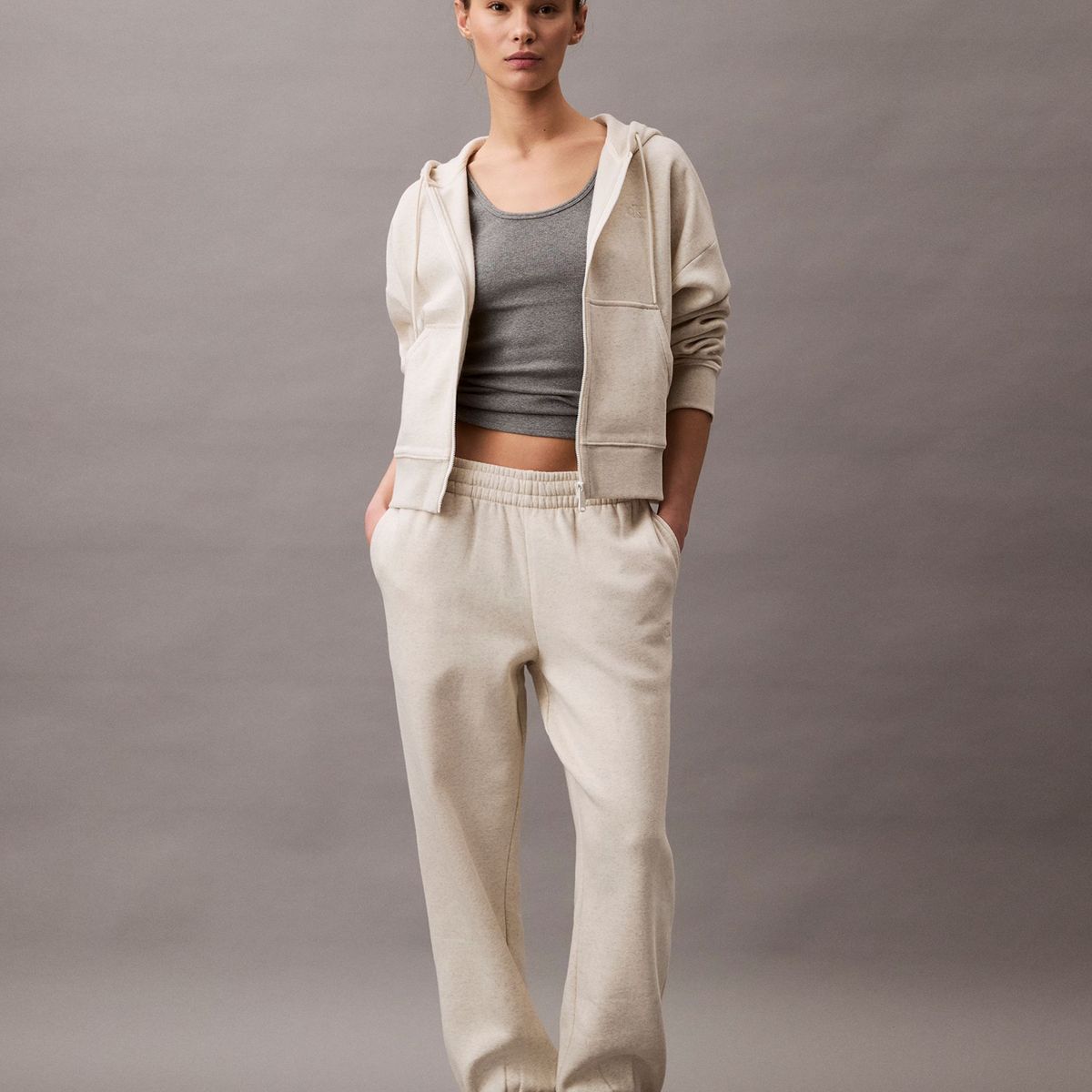 CALVIN KLEIN - Polerón con Gorro Archive Logo Beige Calvin Klein