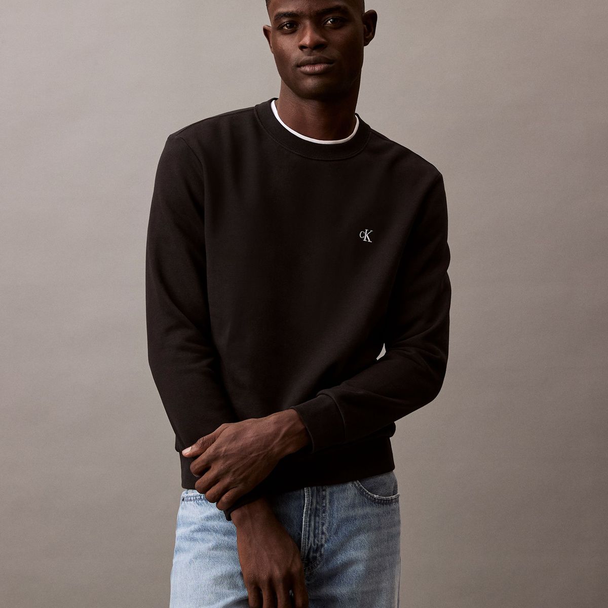 CALVIN KLEIN - Polerón Fleece con Logo Archive Negro Calvin Klein