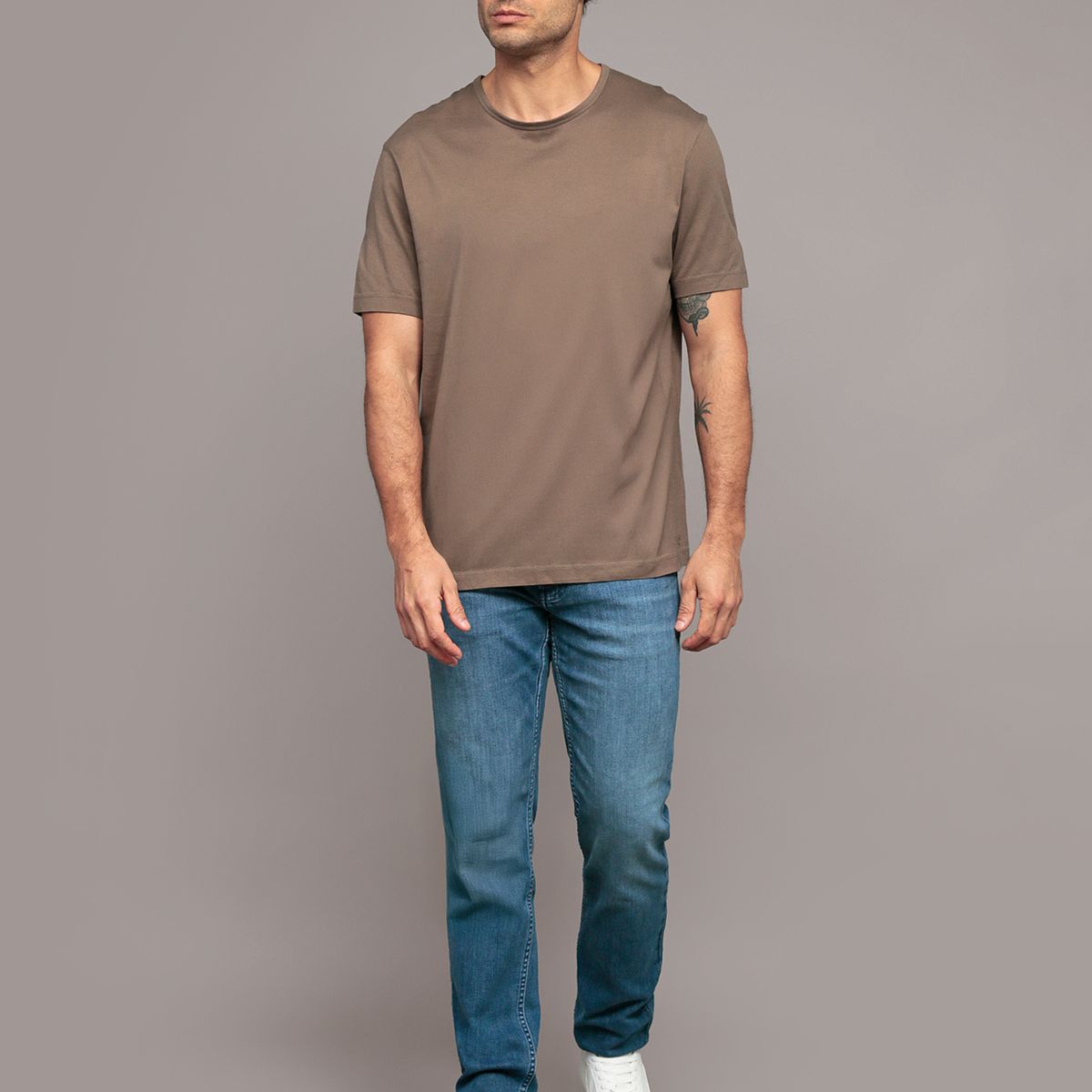 CALVIN KLEIN - Polera de Punto Global Hero Café Calvin Klein