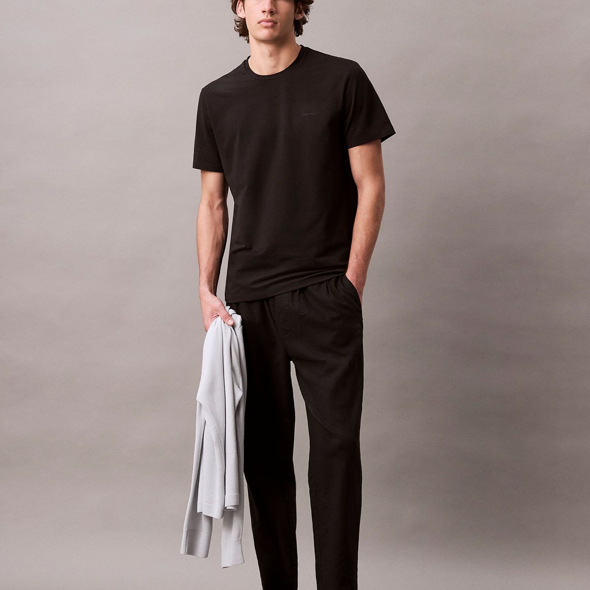 CALVIN KLEIN - Polera con Logo Tonal Negro Calvin Klein