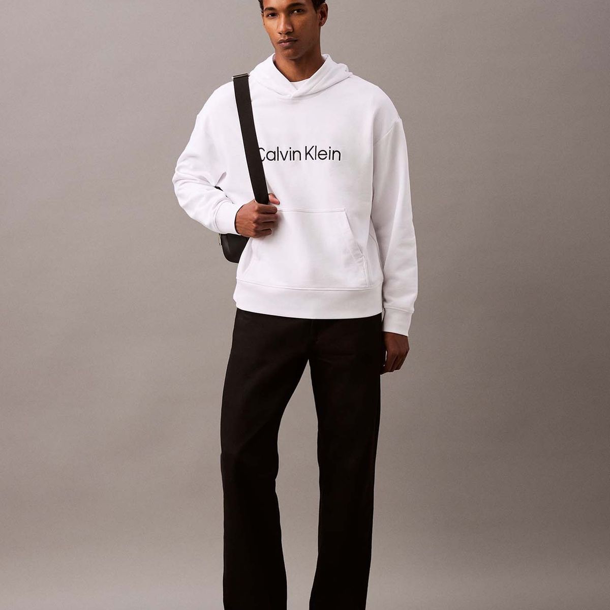 CALVIN KLEIN - Polerón con Gorro con Logo Estándar Blanco Calvin Klein