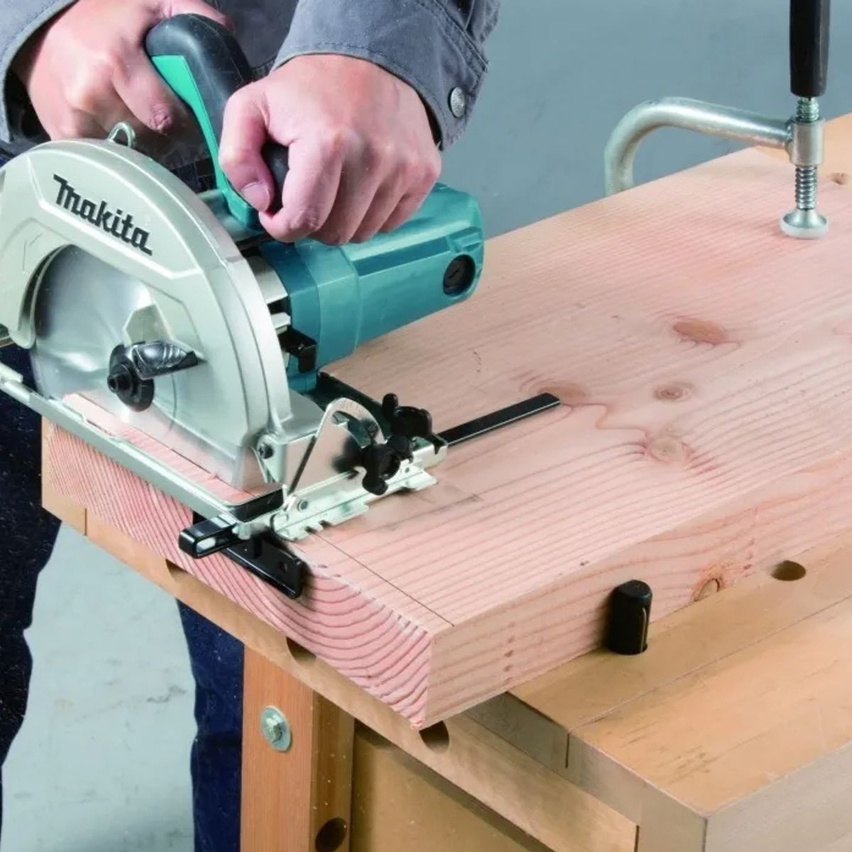 MAKITA - Makita HS7010 sierra circular 7-1/4'' (185-190mm) 1600 W