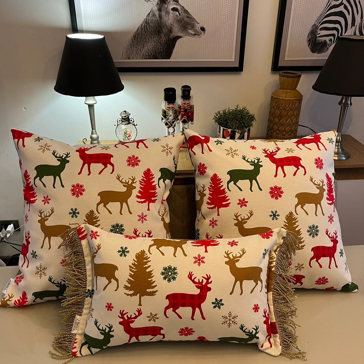 ELIZABETH PEPER - Funda Cojin Decorativo Diseño Renos Blanco 45x45