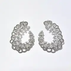 GENERICO - Aros Encaje Circonias en Rodio Brillo y Elegancia Atemporal