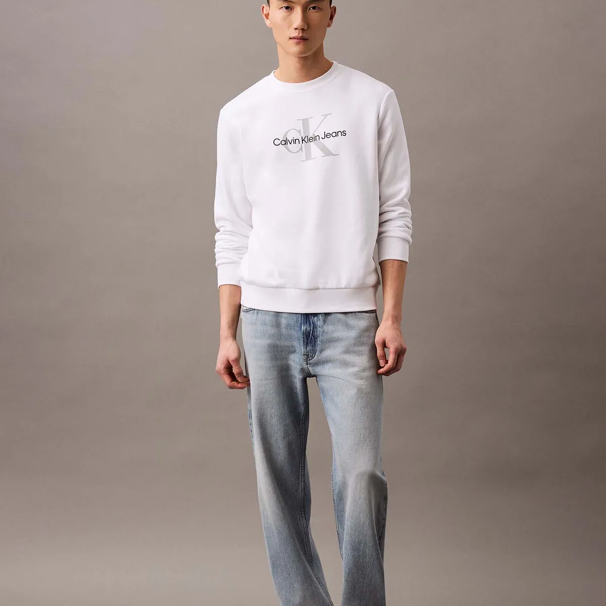 CALVIN KLEIN - Polerón Fleece con Monograma Blanco Calvin Klein