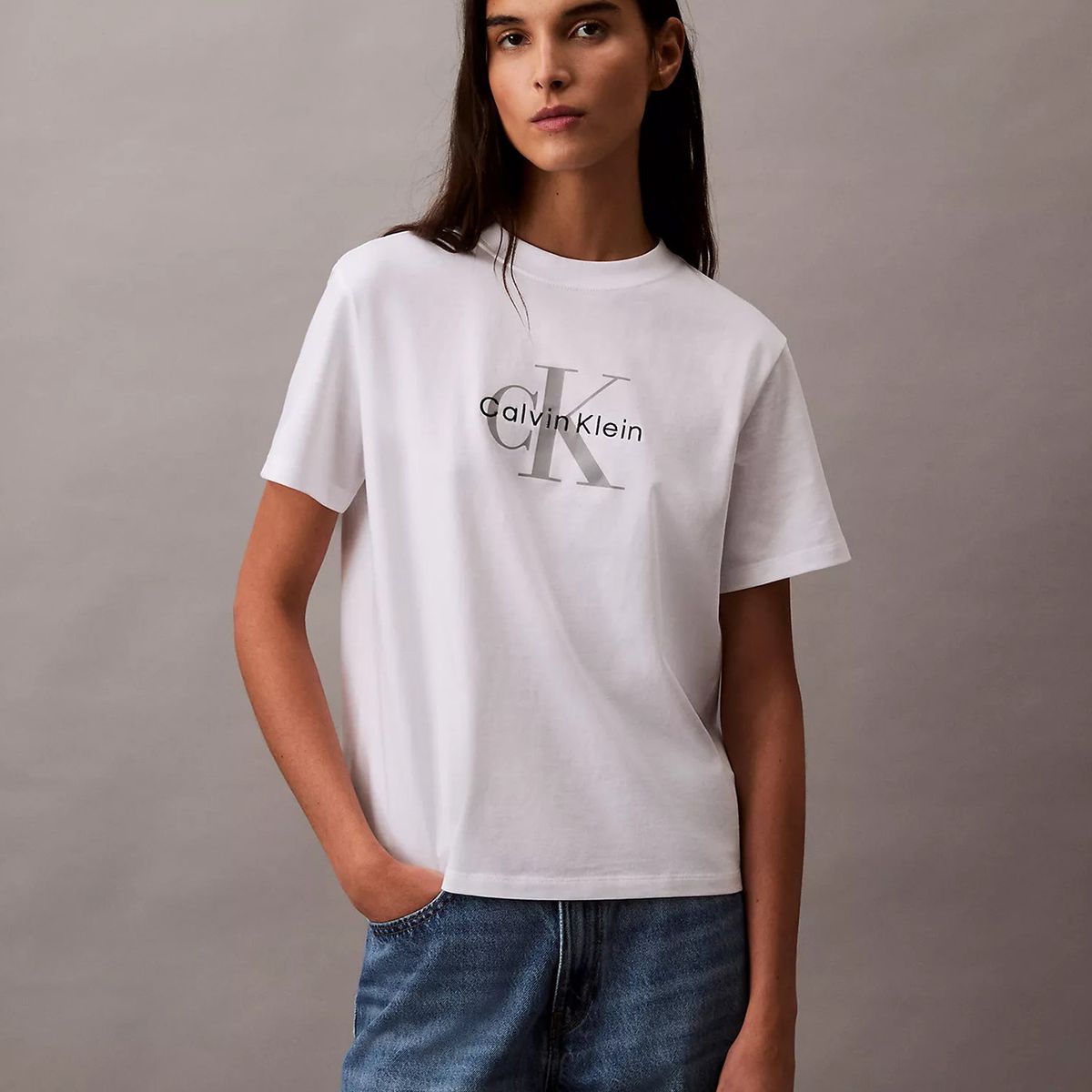 CALVIN KLEIN - Polera Clásica con Monograma Estampado Blanco Calvin Klein