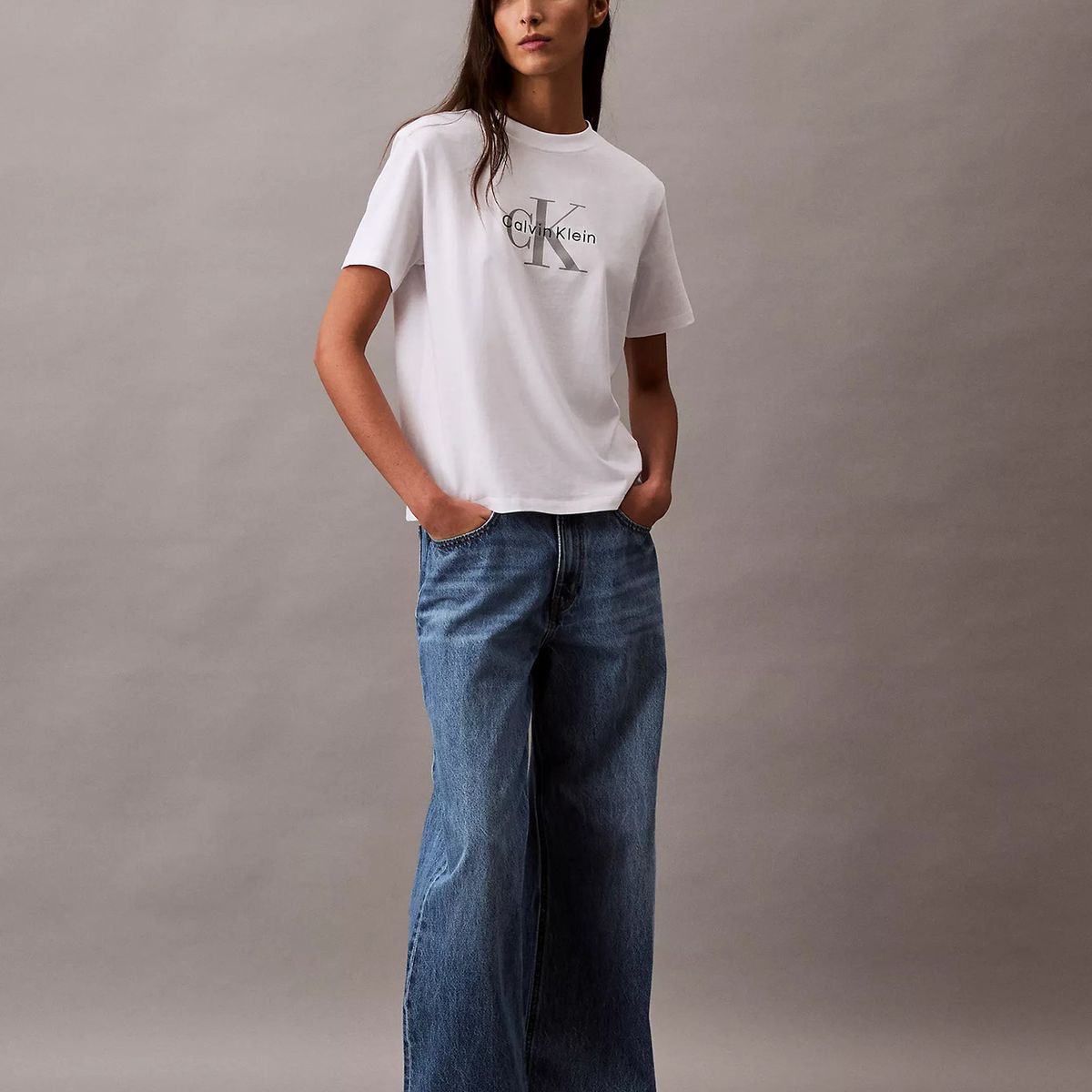 CALVIN KLEIN - Polera Clásica con Monograma Estampado Blanco Calvin Klein