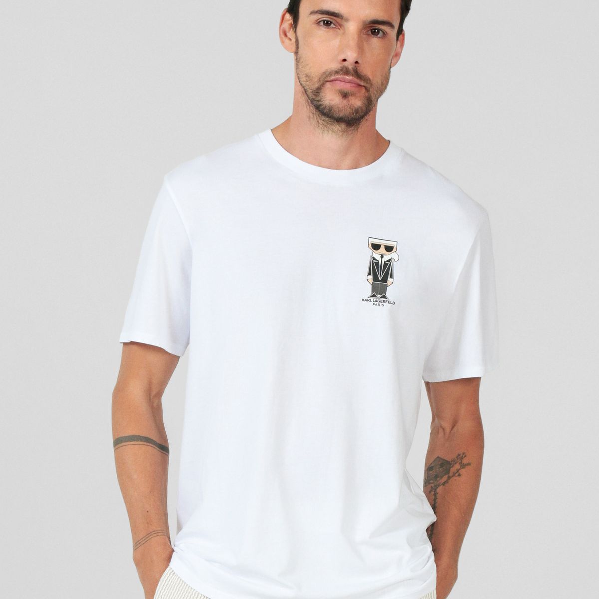 KARL LAGERFELD - Polera con pequeño estampado de Karl