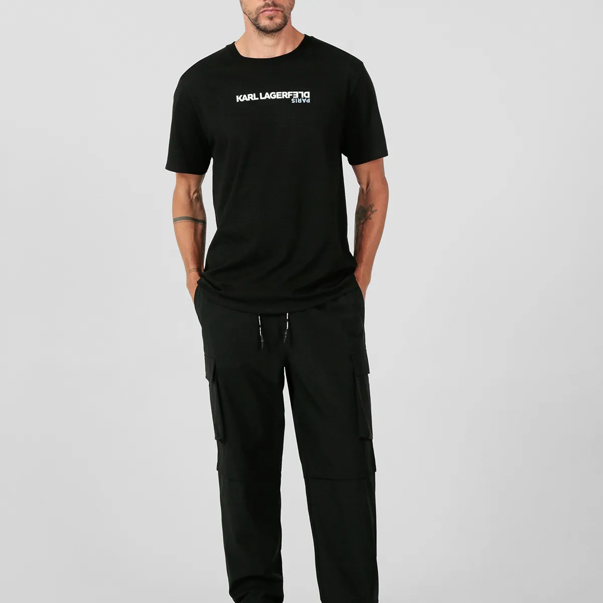 KARL LAGERFELD - Polera con logo invertido