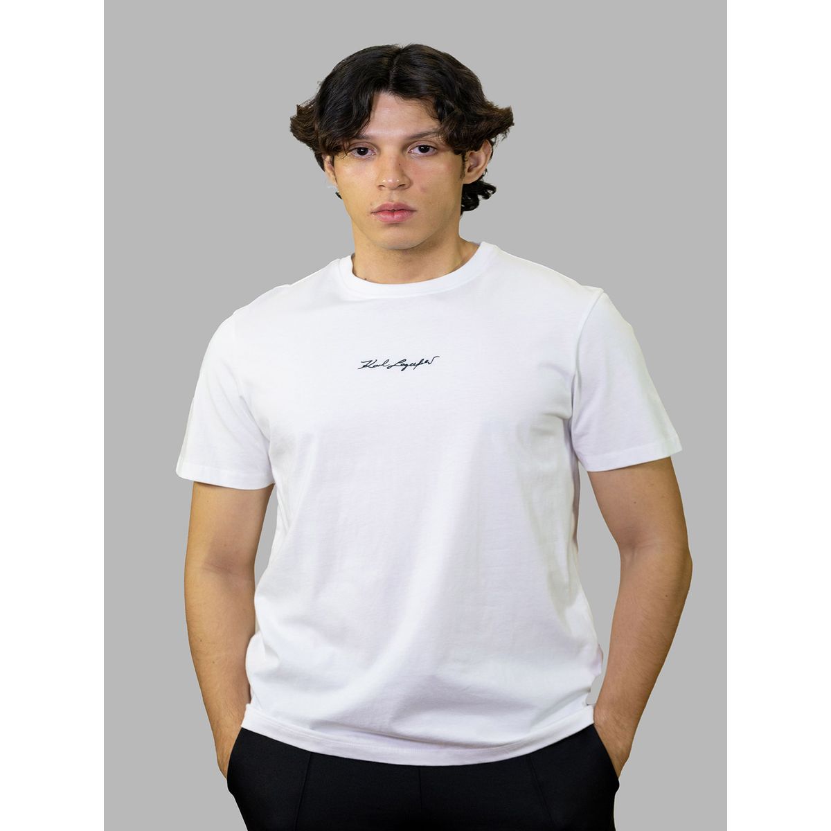 KARL LAGERFELD - Polera essential con firma bordada