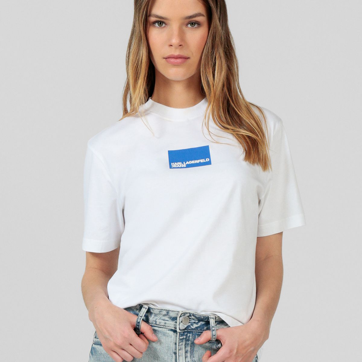 KARL LAGERFELD - Polera regular con logo en caja